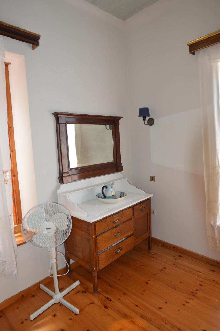 Molivos Tower Villa Mythimna Room photo
